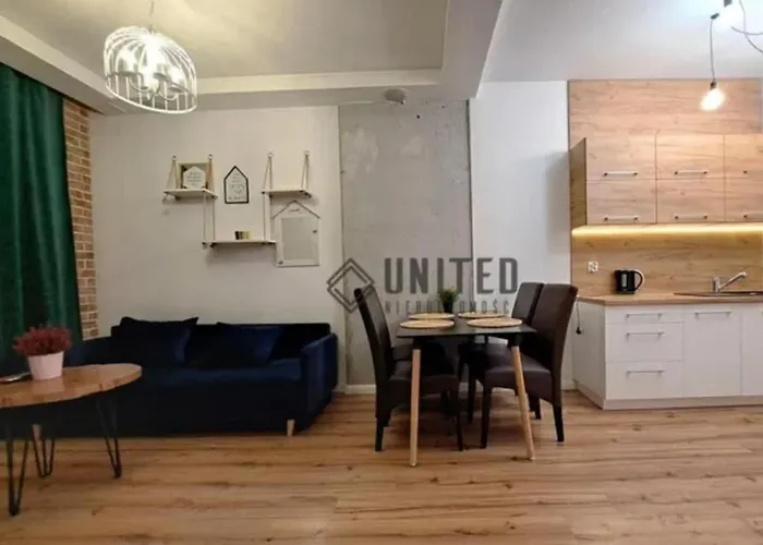 With Terrace, Next To The Train Station And Old Town * Vratislav